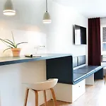 公寓式酒店 Seeger Living Premium Downtown 卡尔斯鲁厄