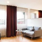 公寓式酒店 Seeger Living Premium Downtown 4*