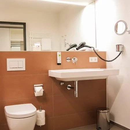 Seeger Living Premium Downtown 4*