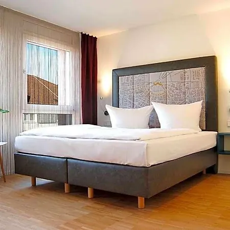 Seeger Living Premium Downtown Aparthotel