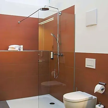 Seeger Living Premium Downtown Aparthotel 4*