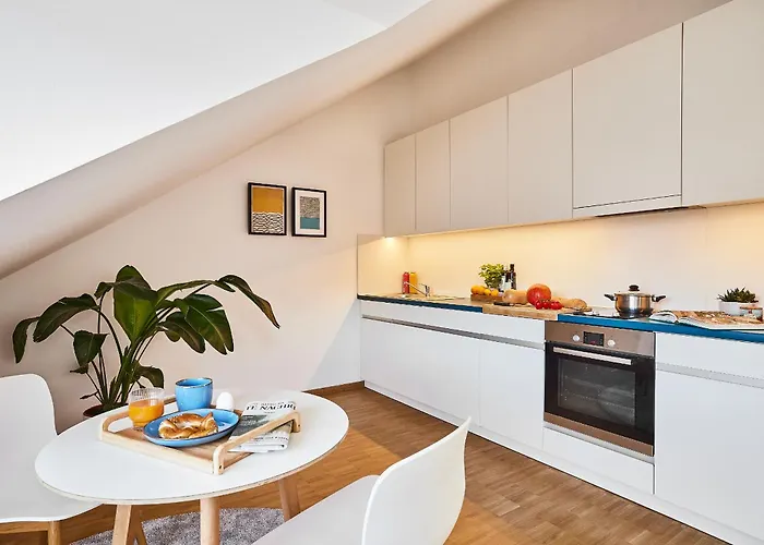 Apart-hotel Seeger Living Premium Downtown 4*